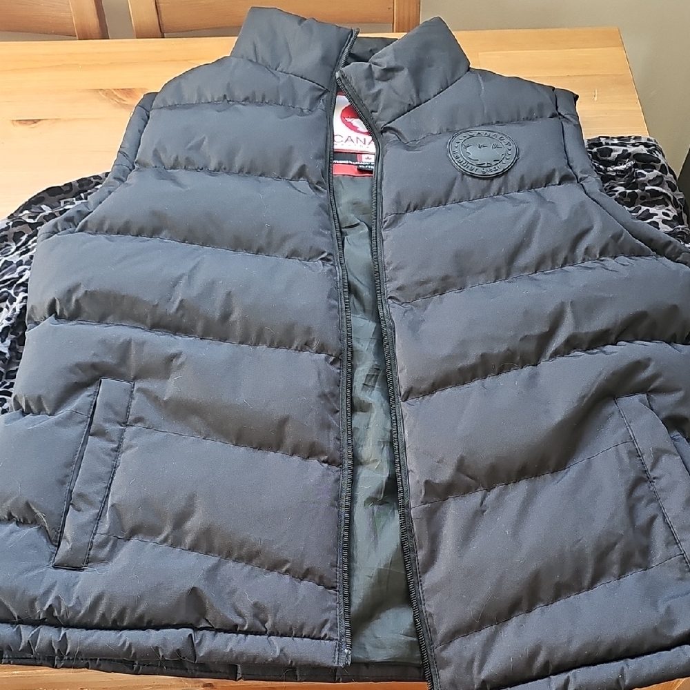 Canada Goose Black Puffer Vest